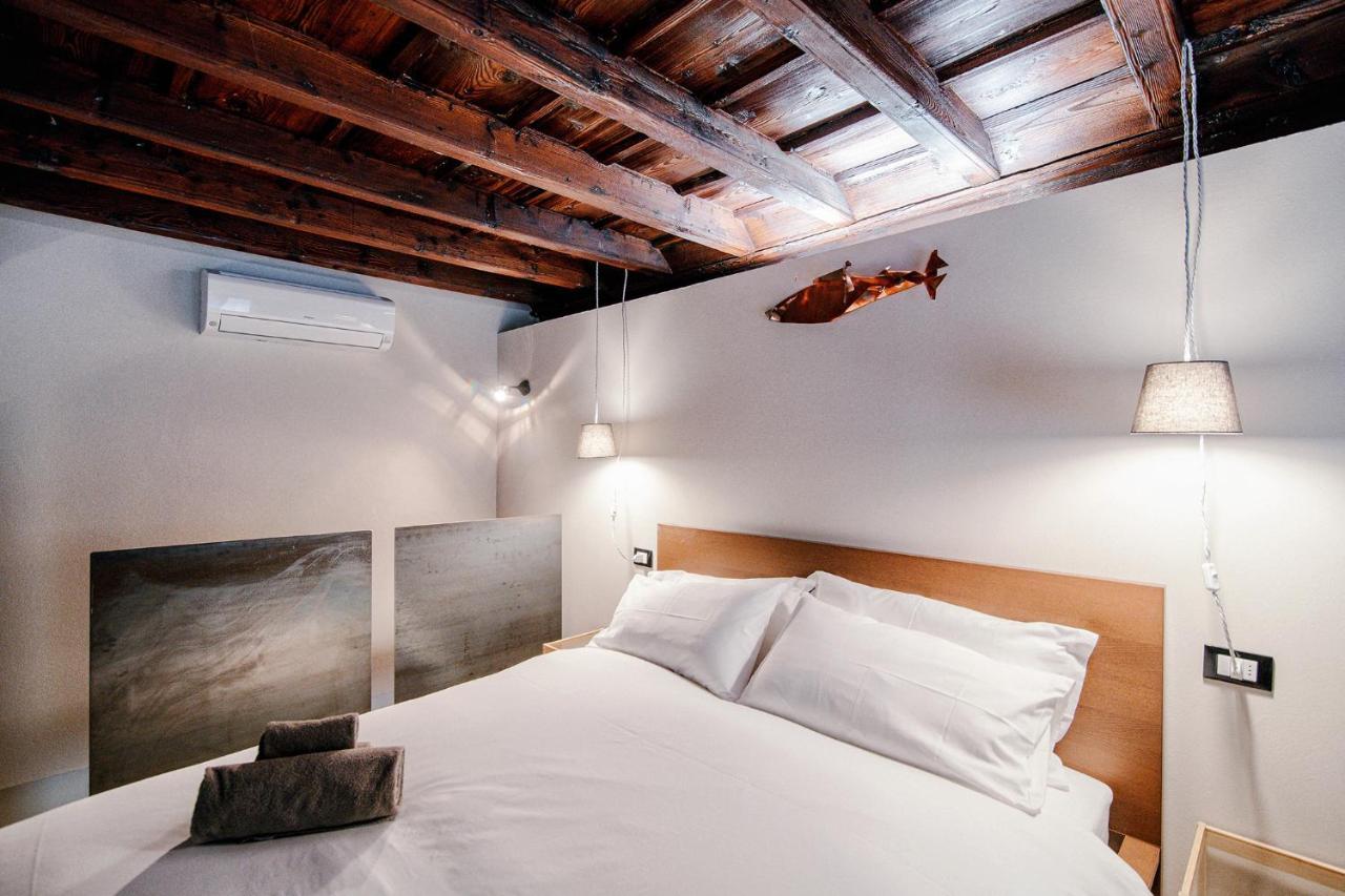 Palazzo Del Pero - The House Of Travelers Apartman Como Kültér fotó